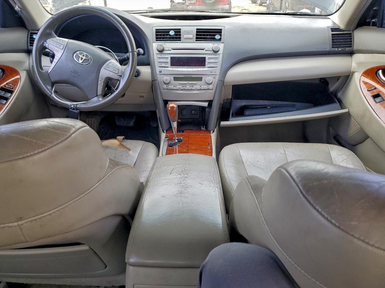 2011 TOYOTA CAMRY