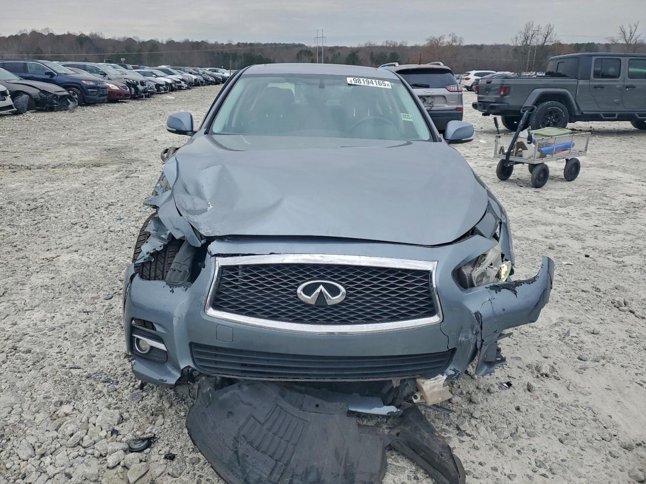 2016 INFINITI Q50