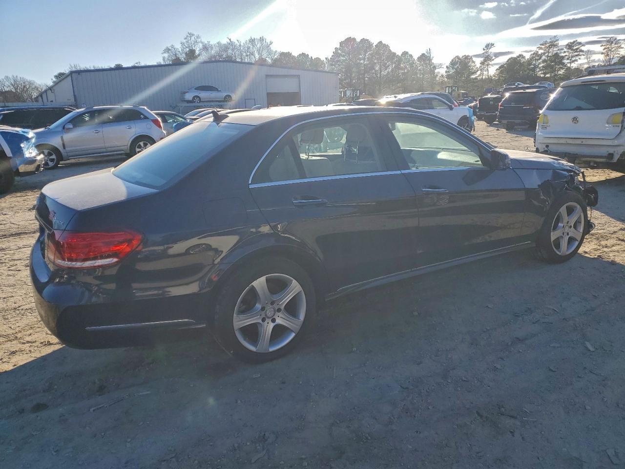 2015 MERCEDES-BENZ E-Class
