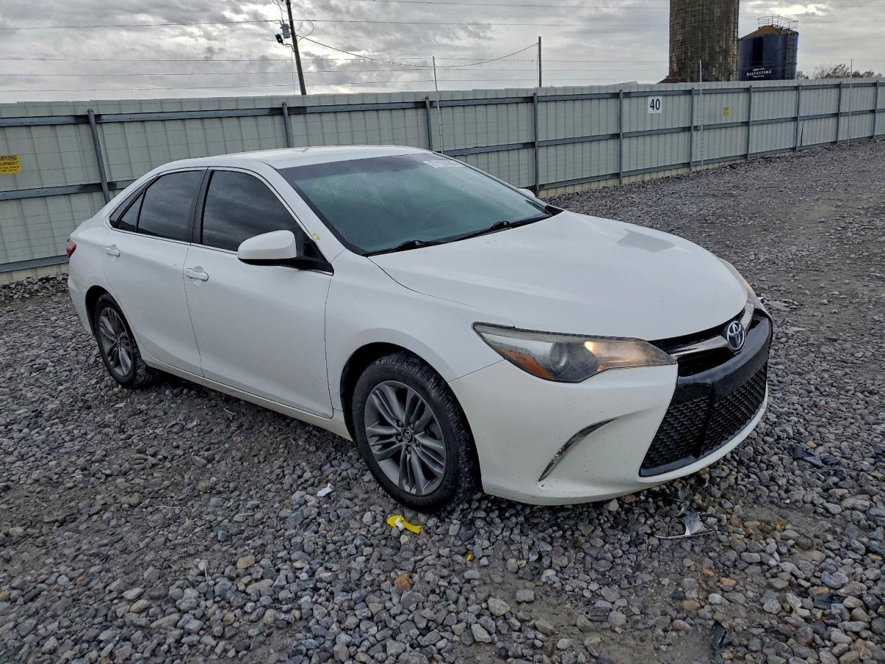 2017 TOYOTA CAMRY