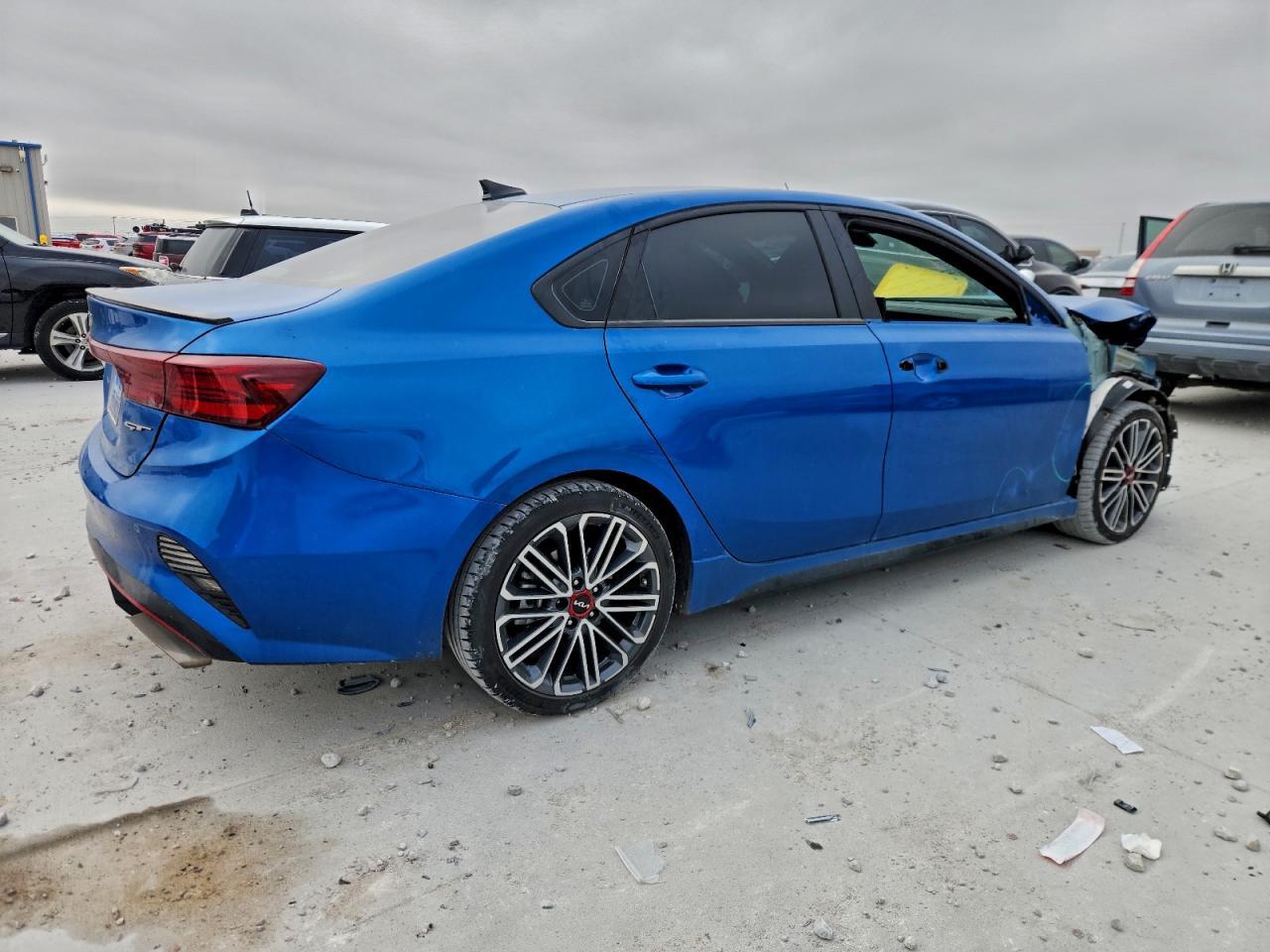 2023 KIA FORTE