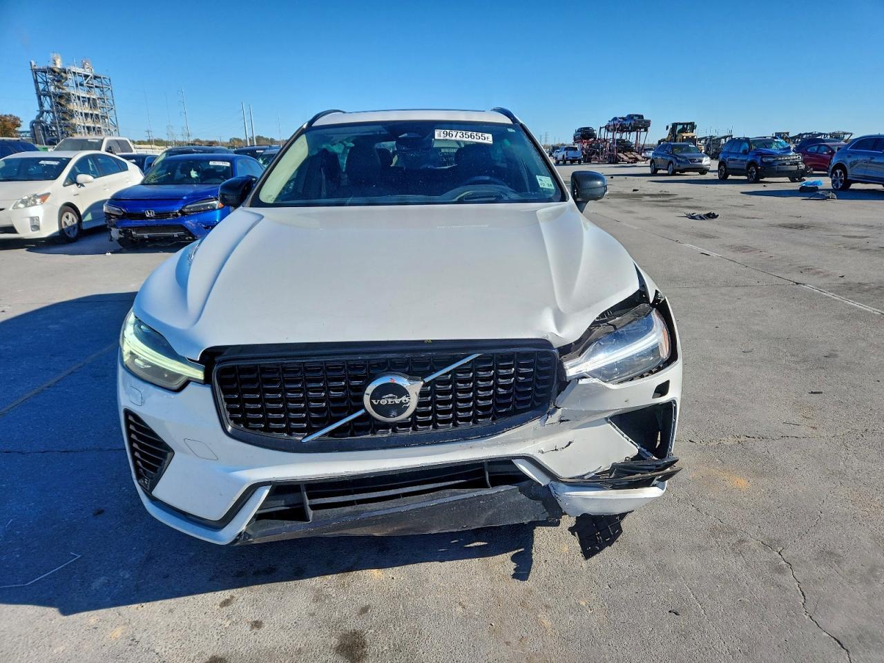 2023 VOLVO XC60
