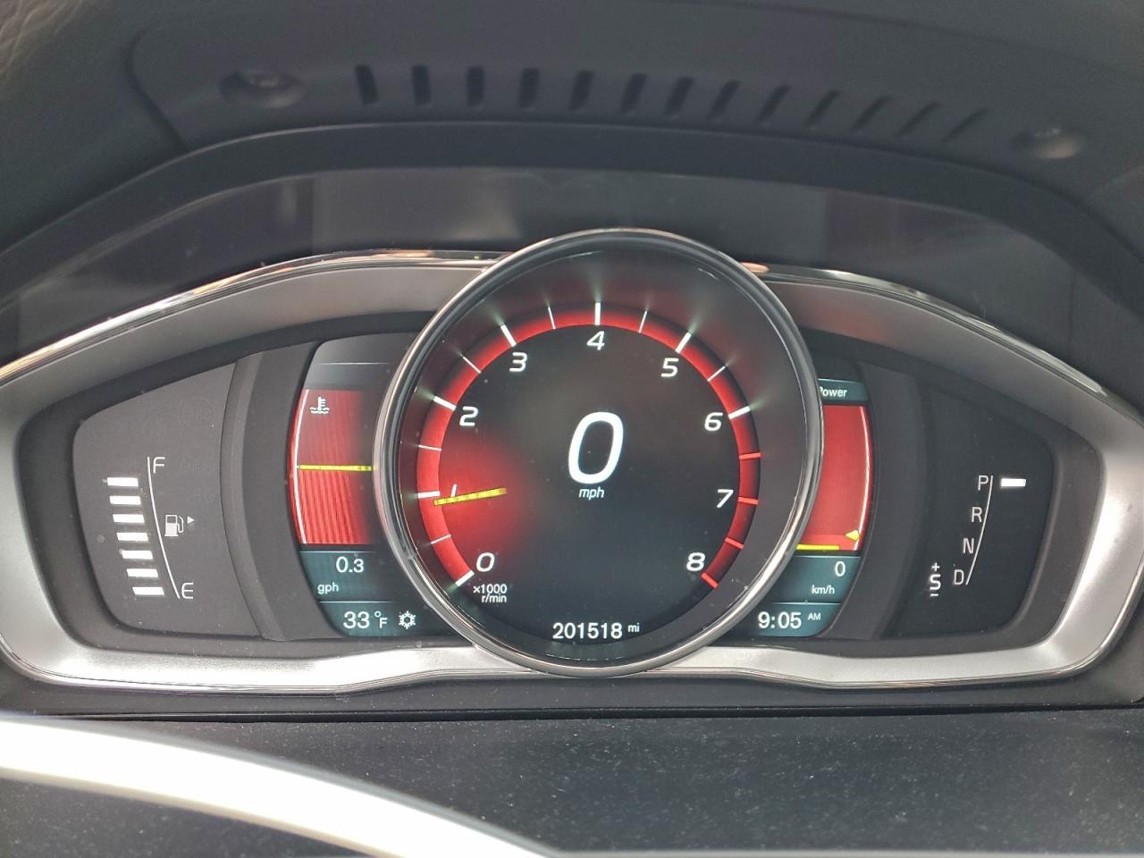 2015 VOLVO S60