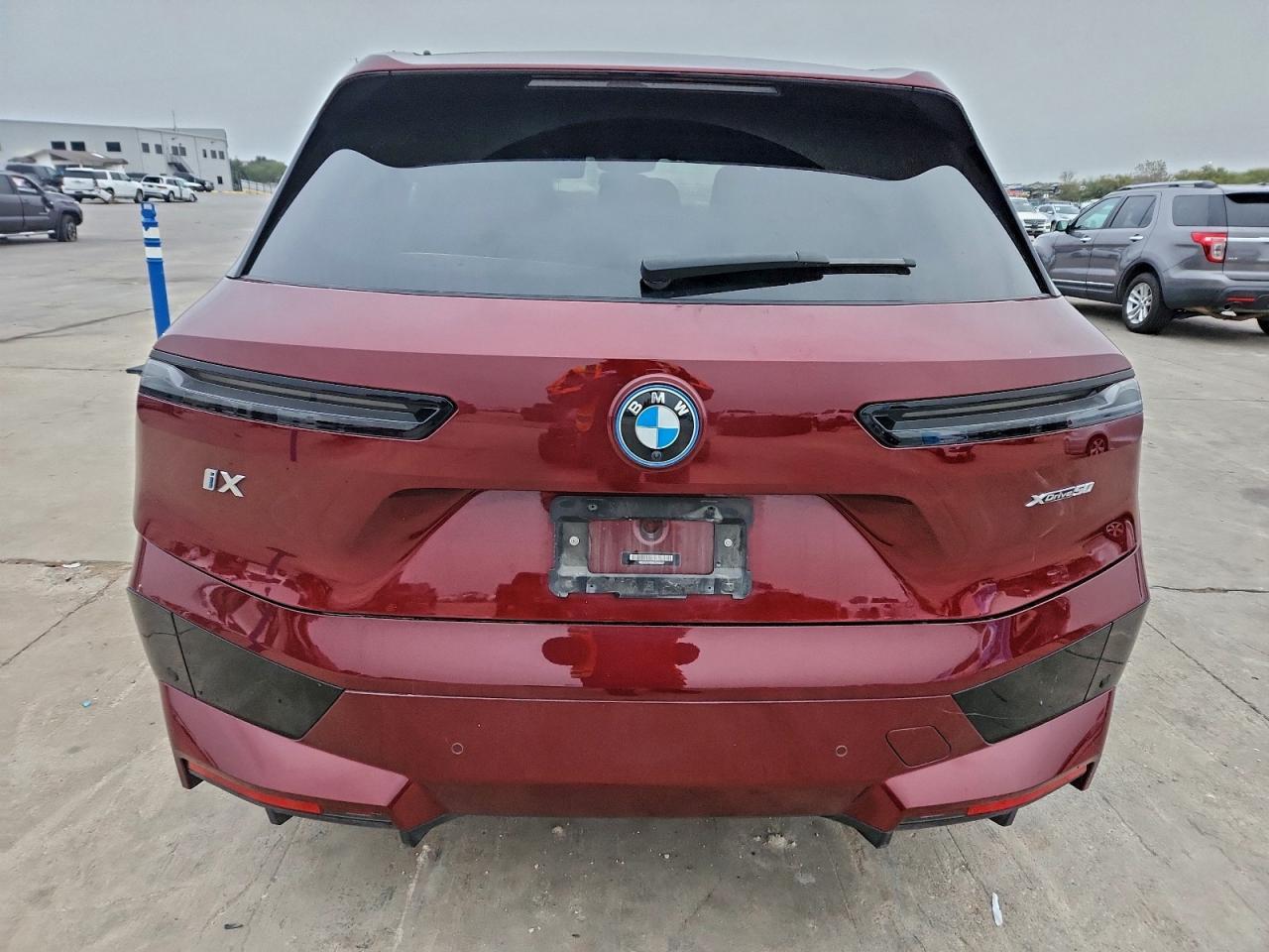 2024 BMW iX