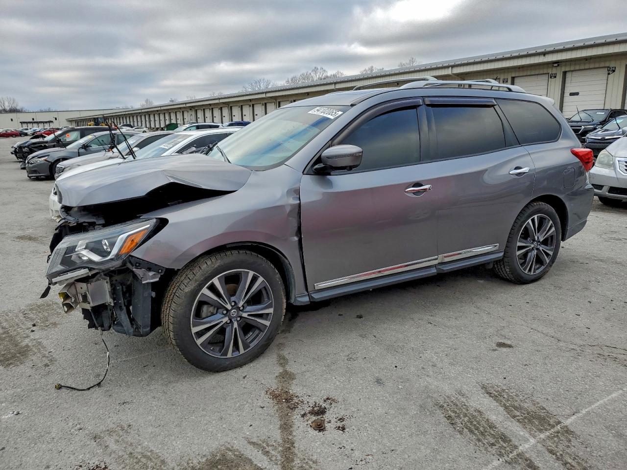 2017 NISSAN PATHFINDER