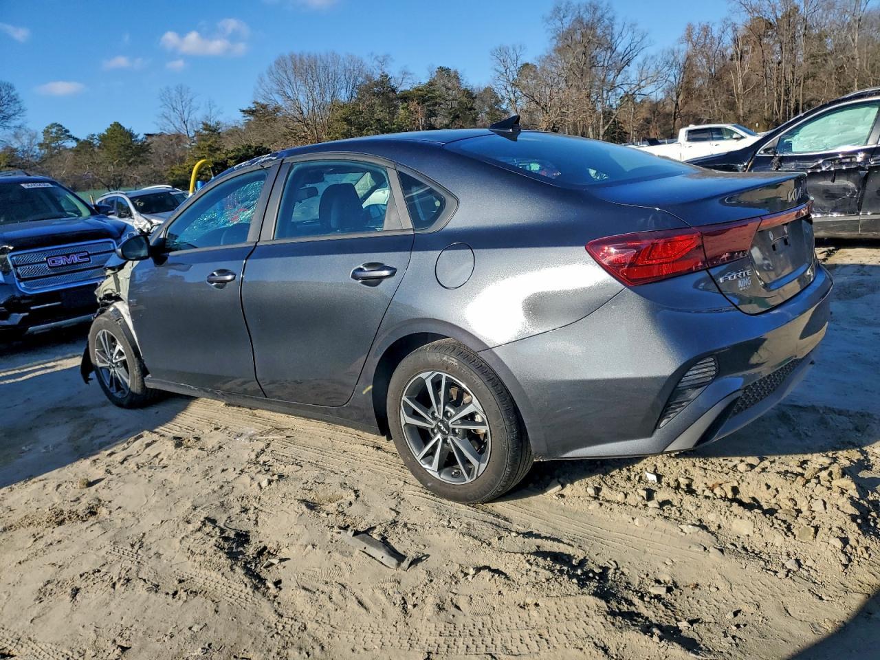 2024 KIA FORTE