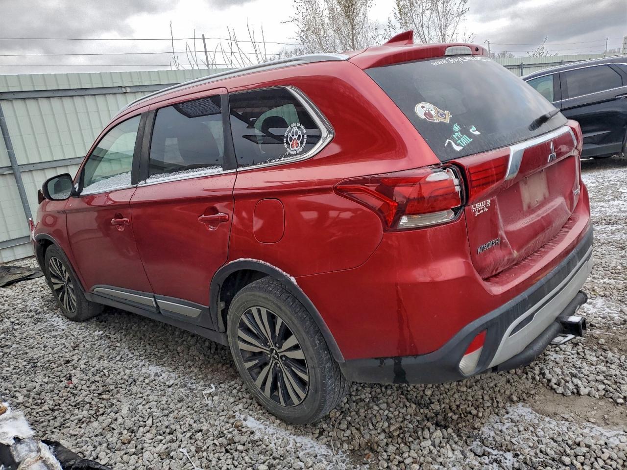 2019 MITSUBISHI outlander