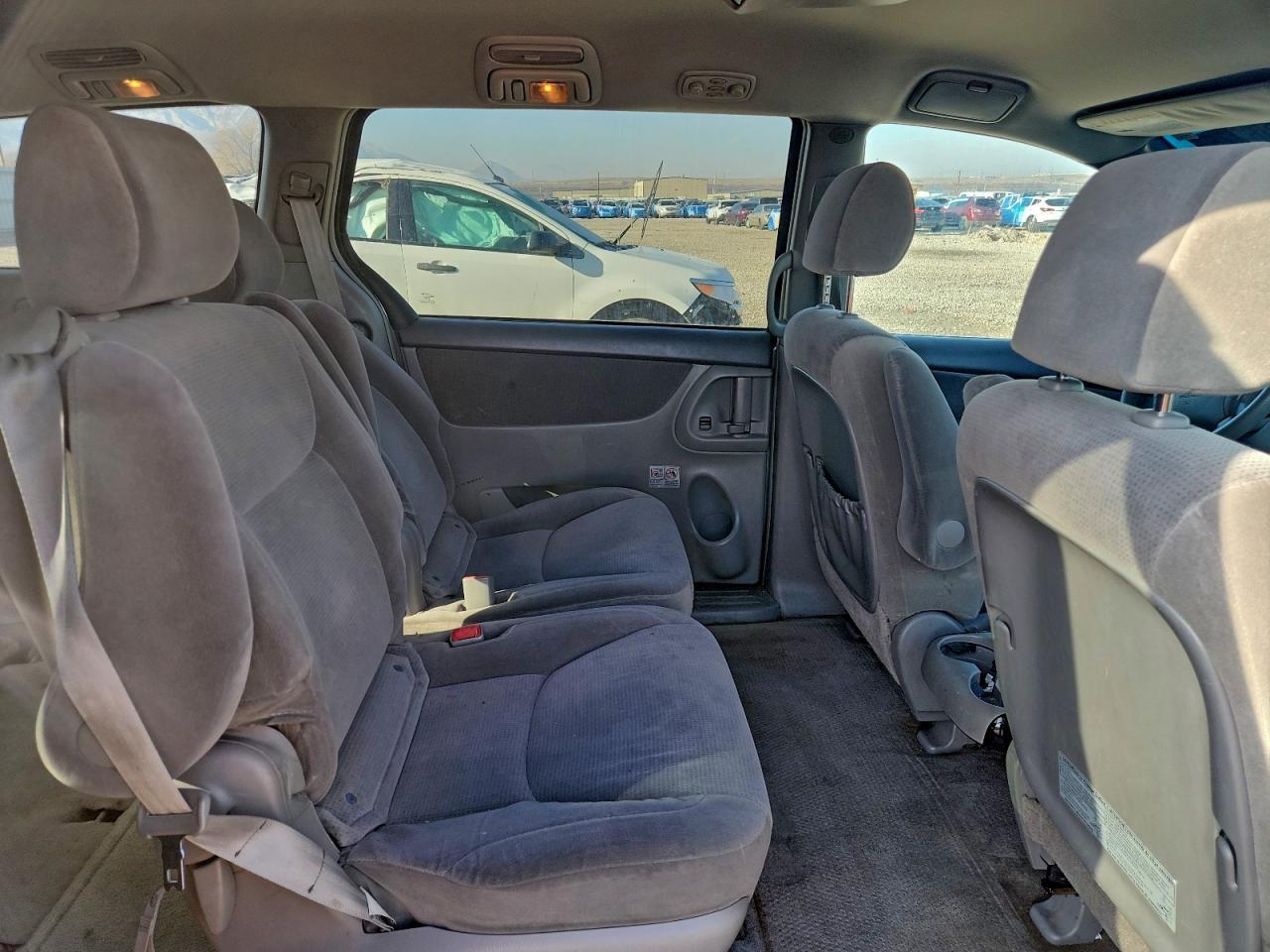 2005 TOYOTA SIENNA