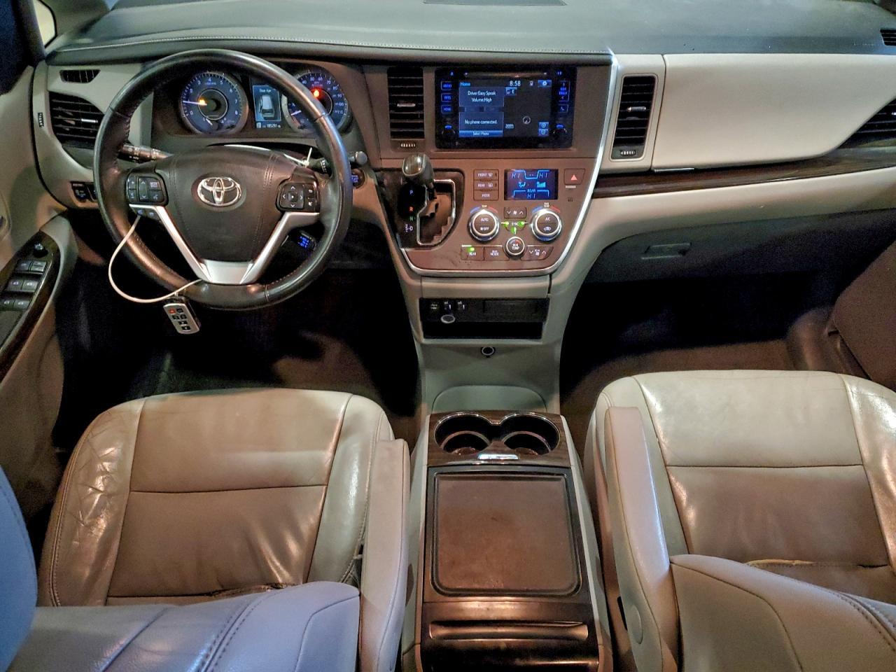 2015 TOYOTA SIENNA