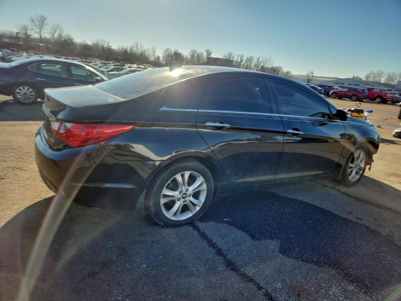 2011 HYUNDAI SONATA