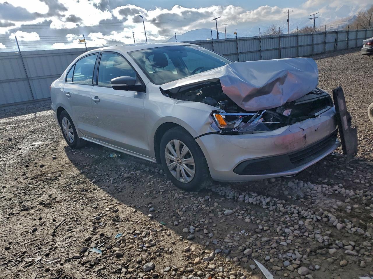 2012 VOLKSWAGEN JETTA