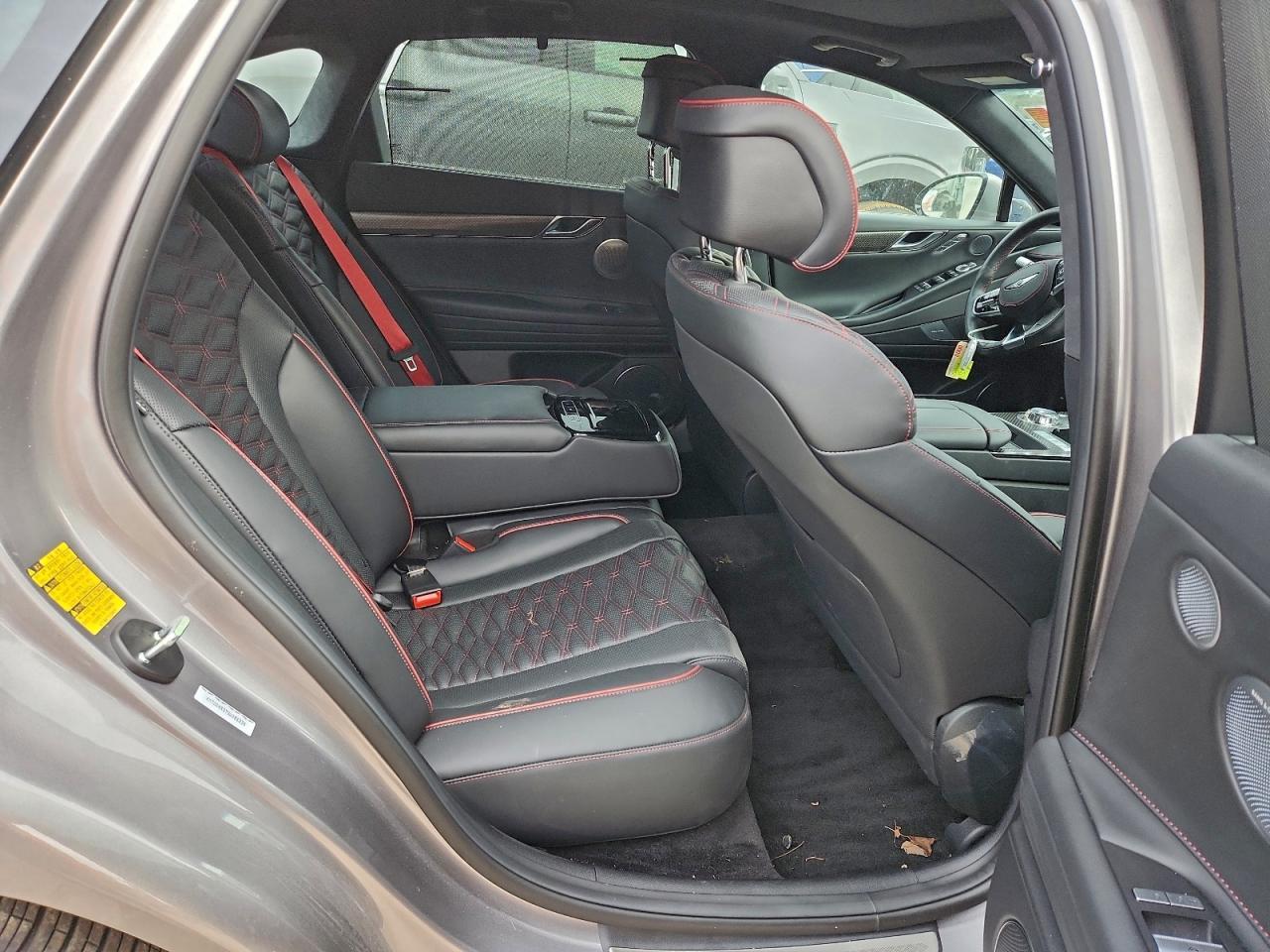 2025 GENESIS G80