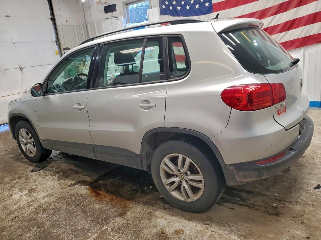 2016 VOLKSWAGEN TIGUAN