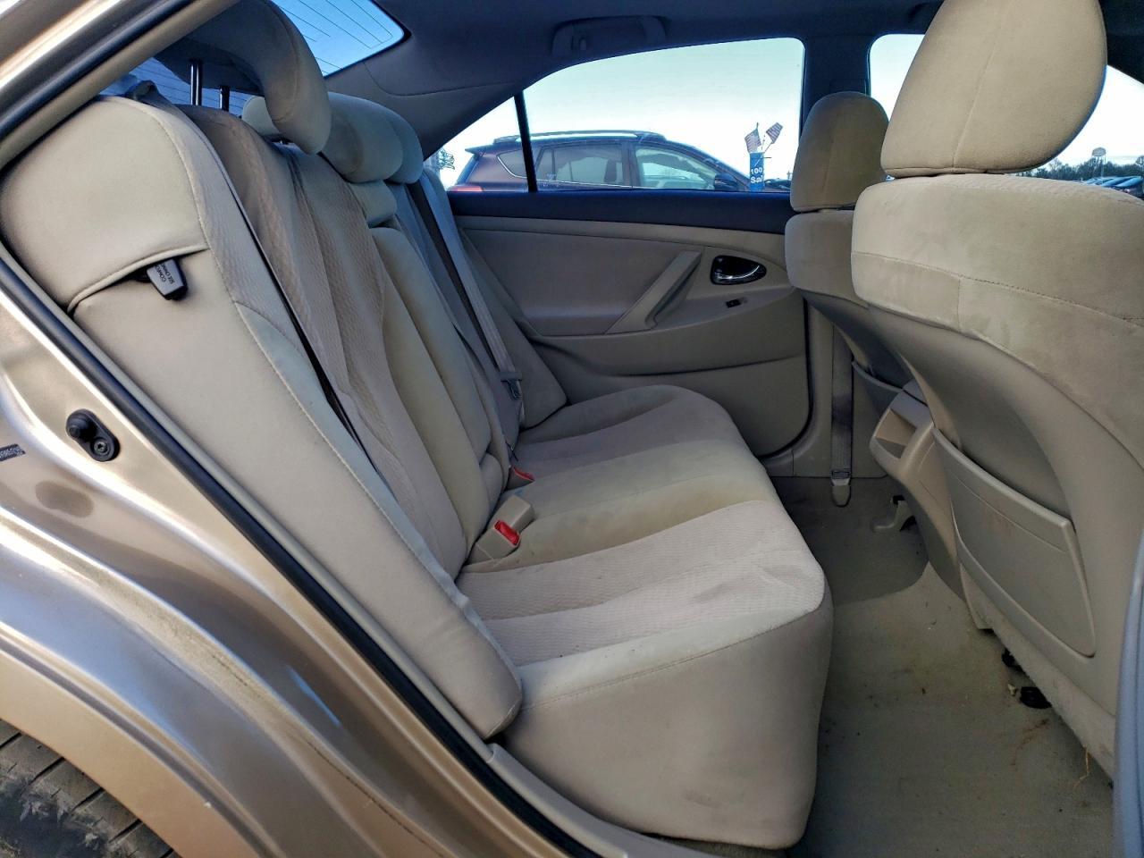 2010 TOYOTA CAMRY
