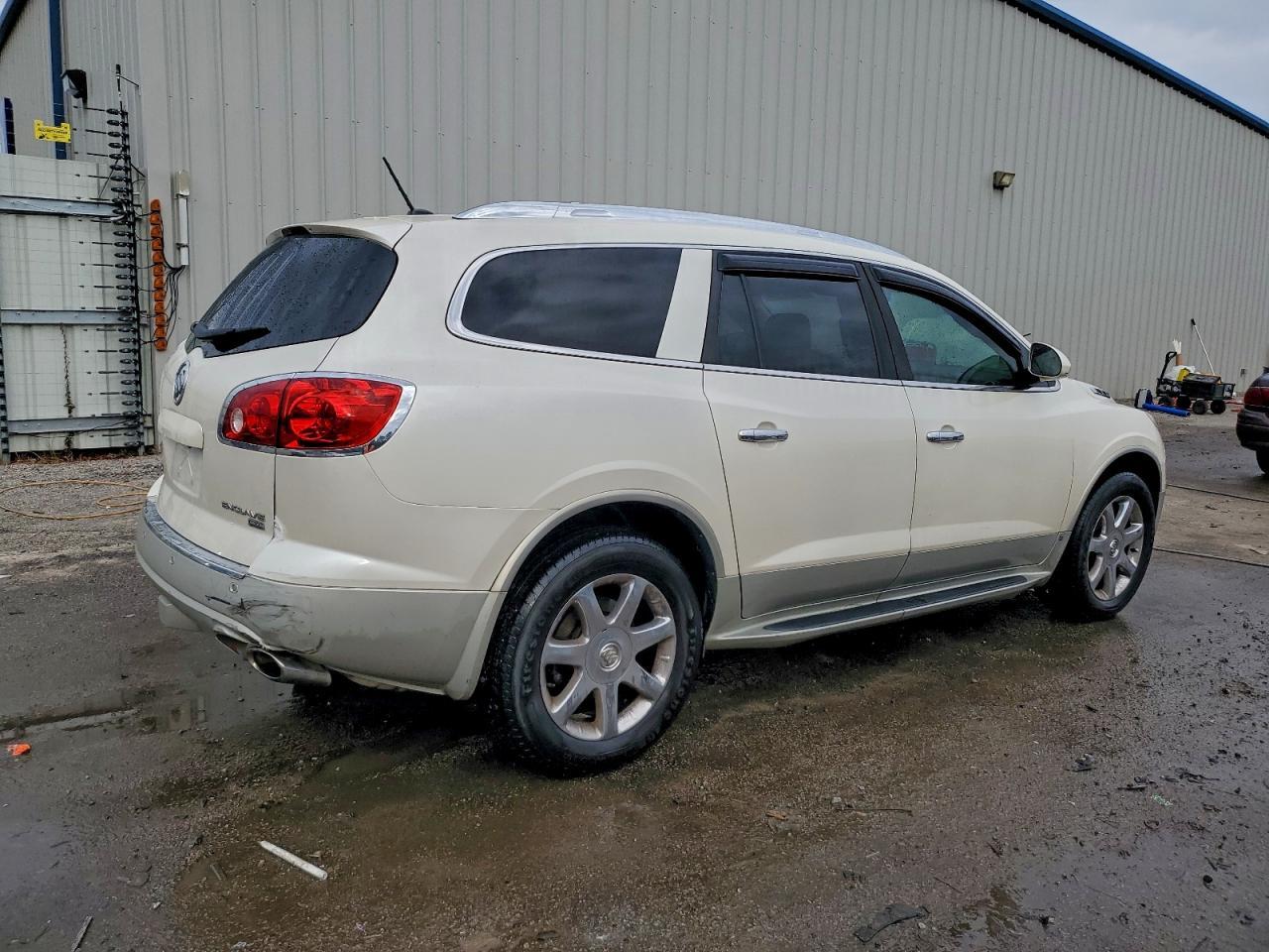 2010 BUICK ENCLAVE