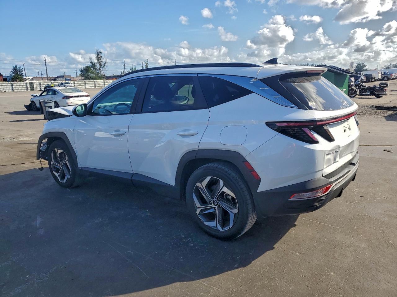 2022 HYUNDAI TUCSON