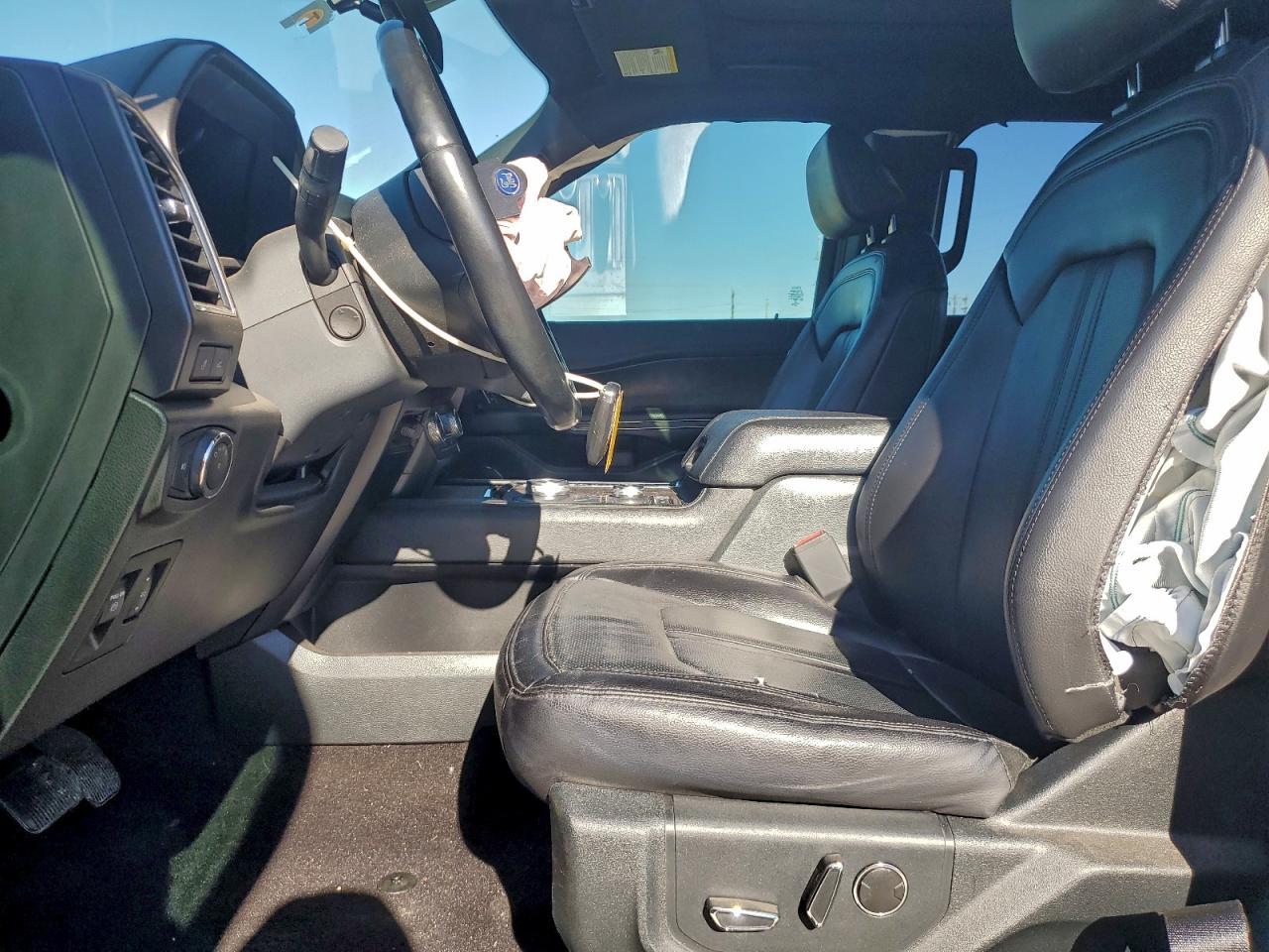 2021 FORD Expedition