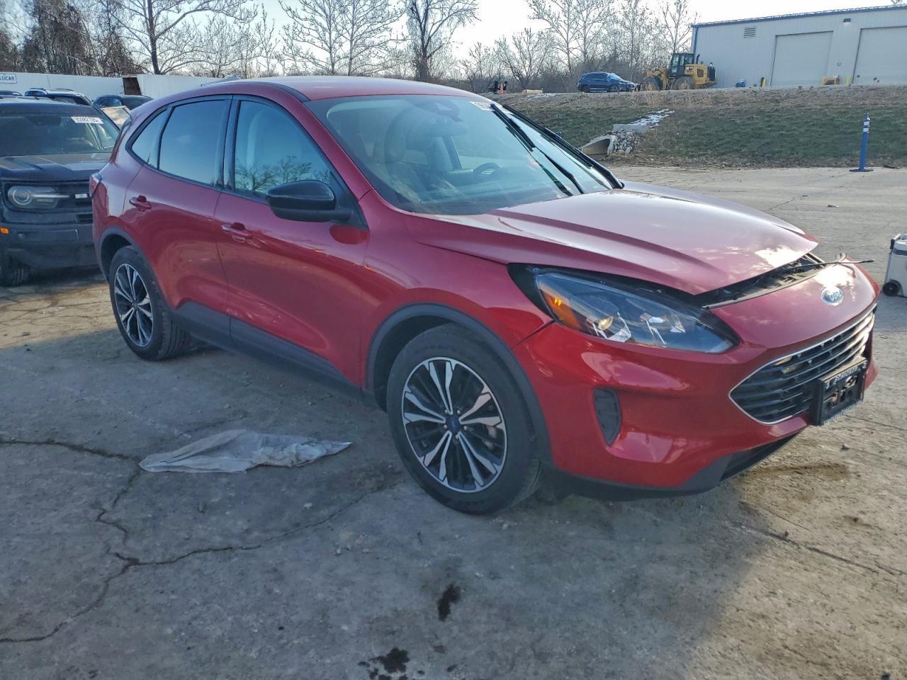 2021 FORD ESCAPE