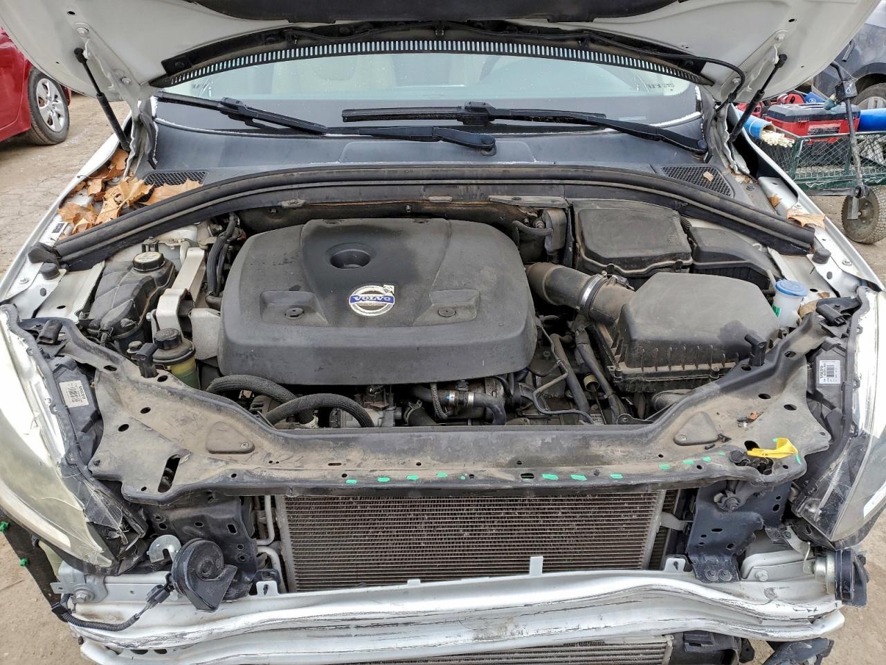 2015 VOLVO XC60
