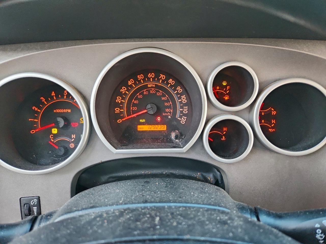 2011 TOYOTA TUNDRA