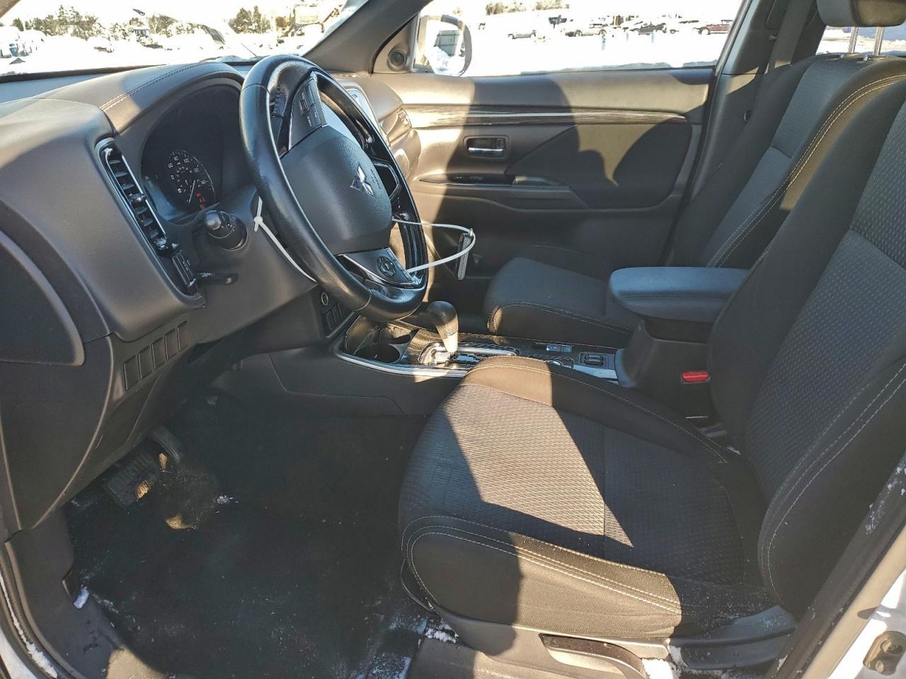 2018 MITSUBISHI outlander