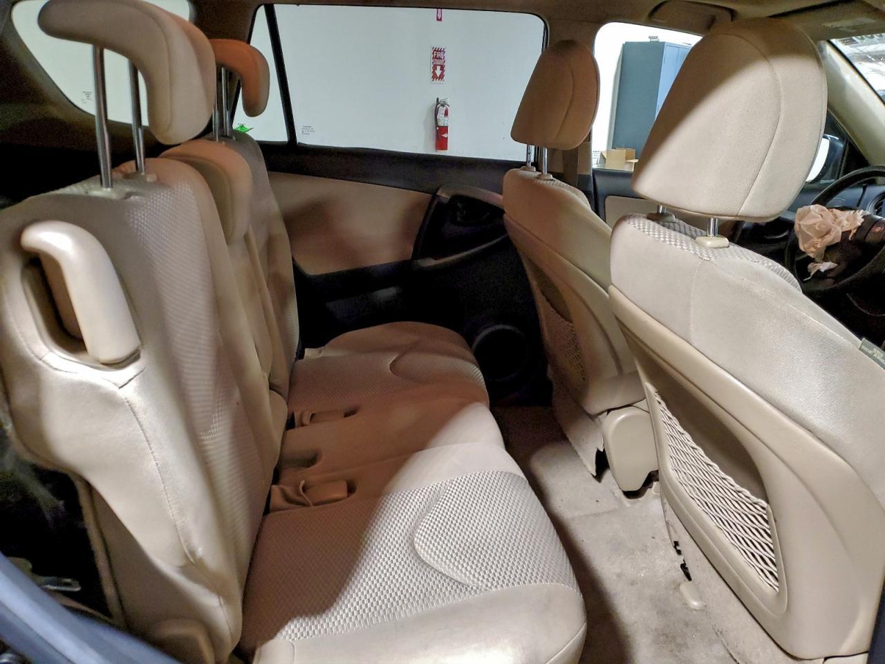 2011 TOYOTA RAV4