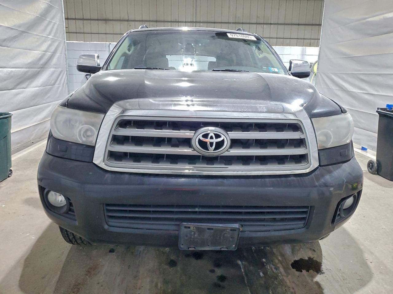 2008 TOYOTA Sequoia
