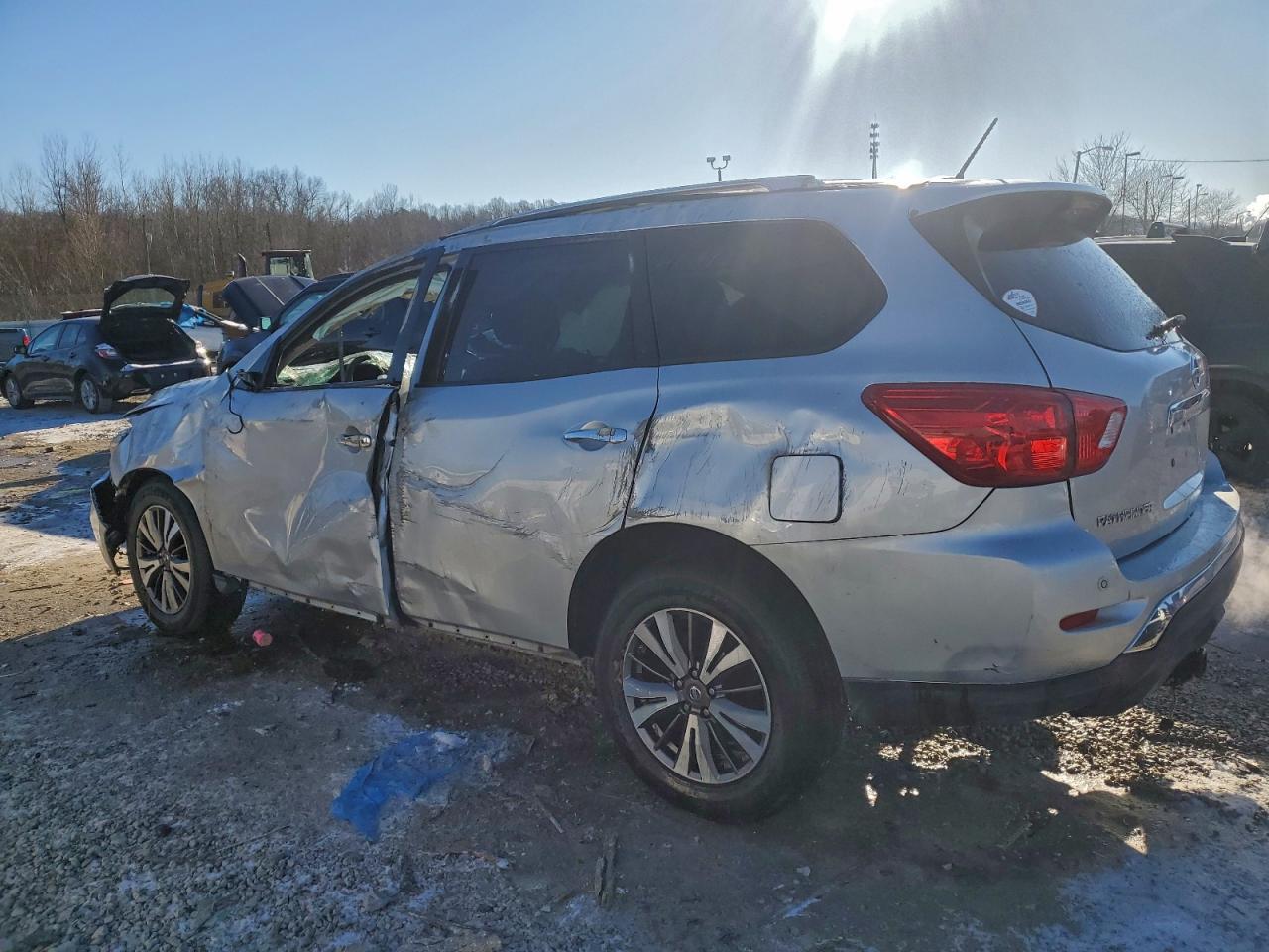 2017 NISSAN PATHFINDER