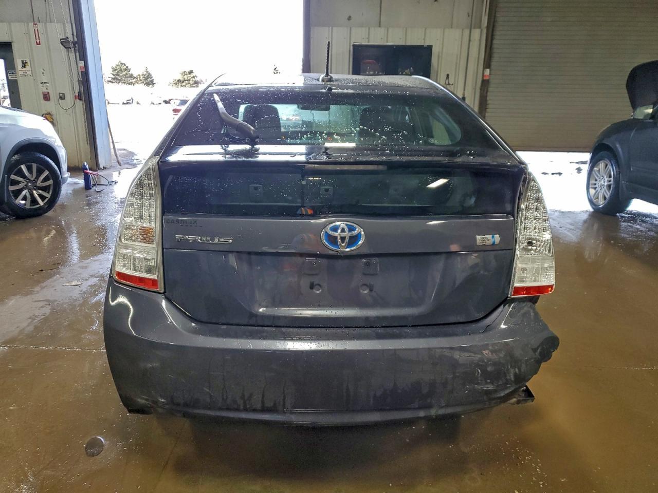 2010 TOYOTA PRIUS