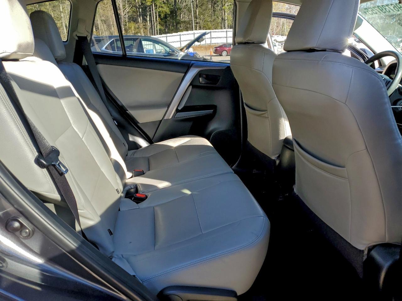 2016 TOYOTA RAV4