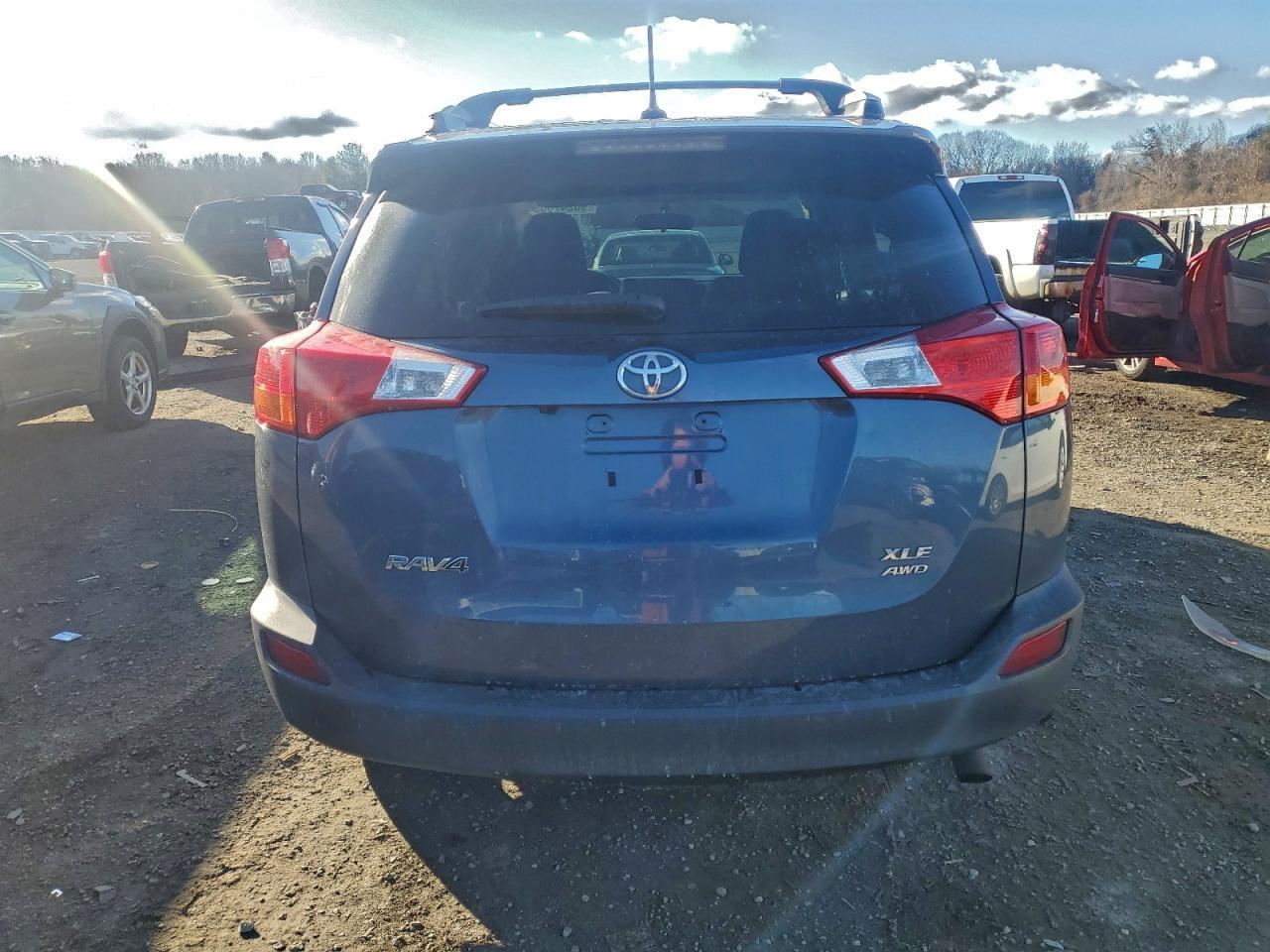 2014 TOYOTA RAV4