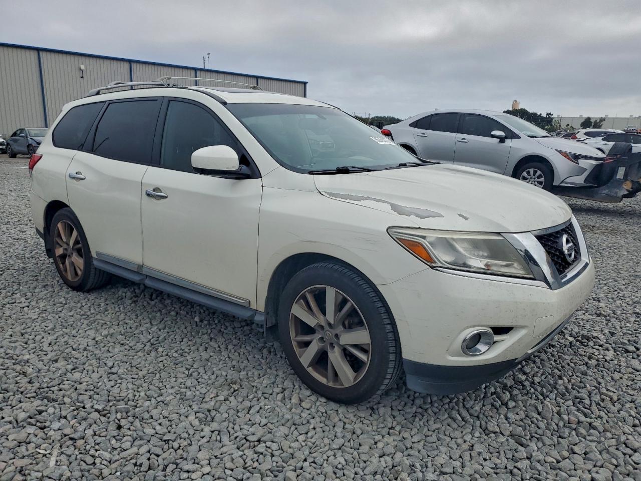 2016 NISSAN PATHFINDER