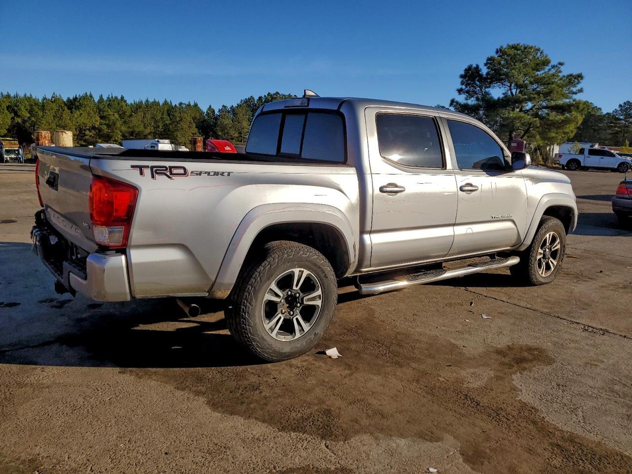 2016 TOYOTA TACOMA