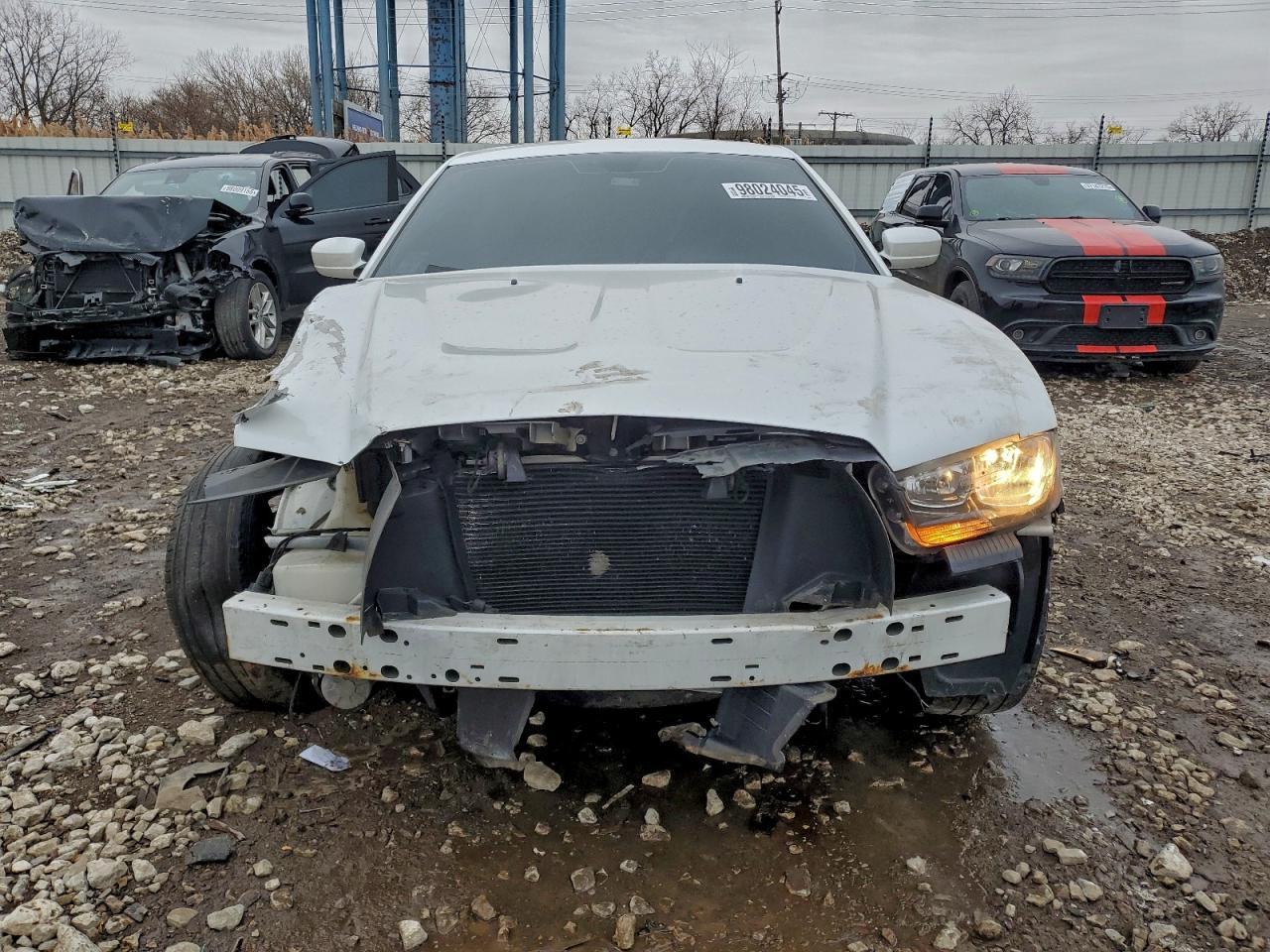2013 DODGE CHARGER