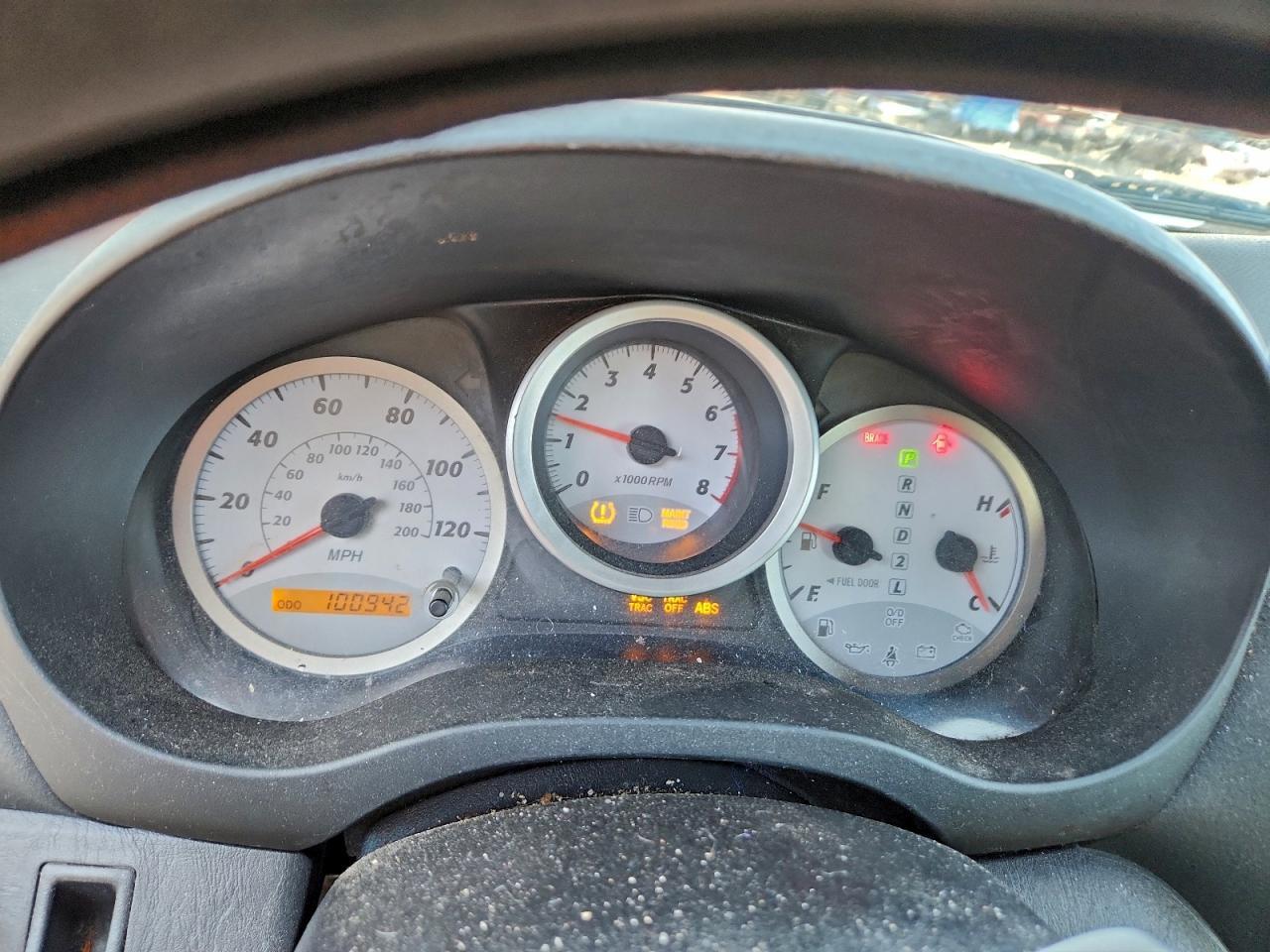 2004 TOYOTA RAV4