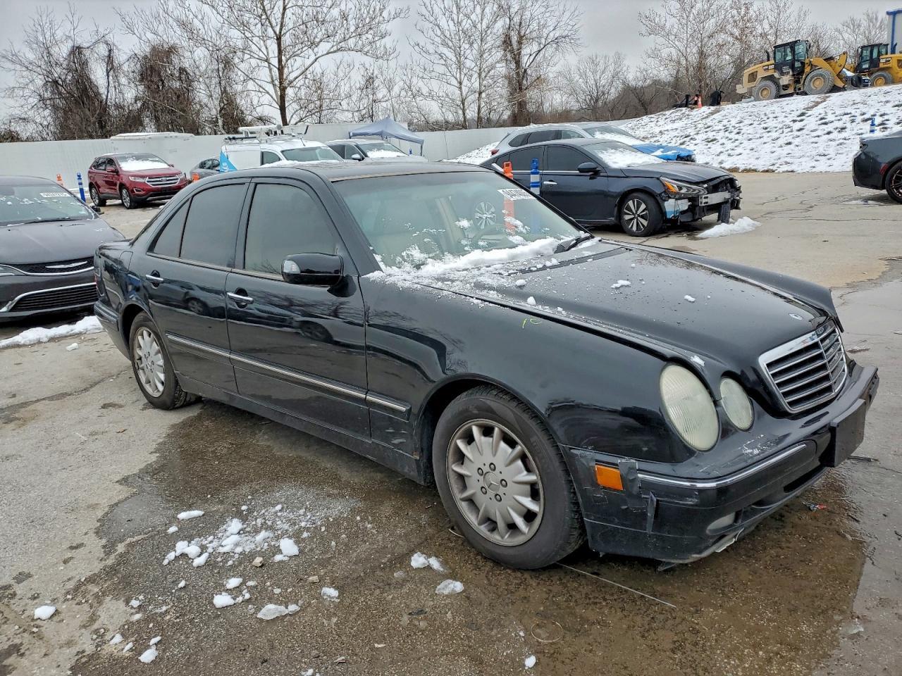 2000 MERCEDES-BENZ E-Class