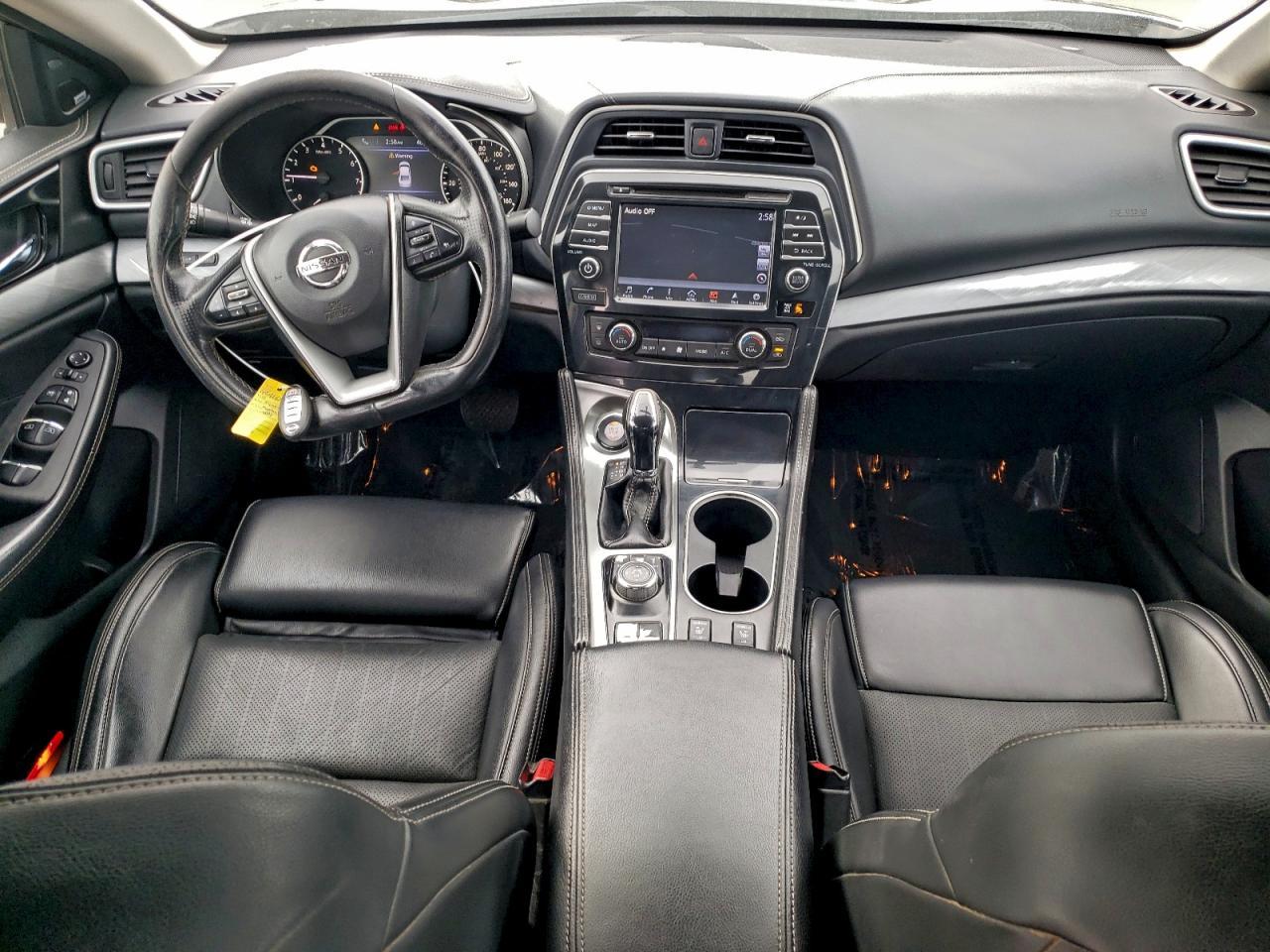2017 NISSAN Maxima
