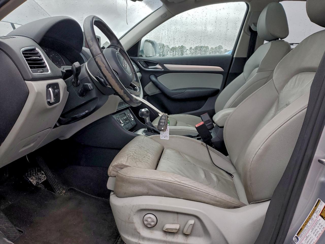 2015 AUDI Q3