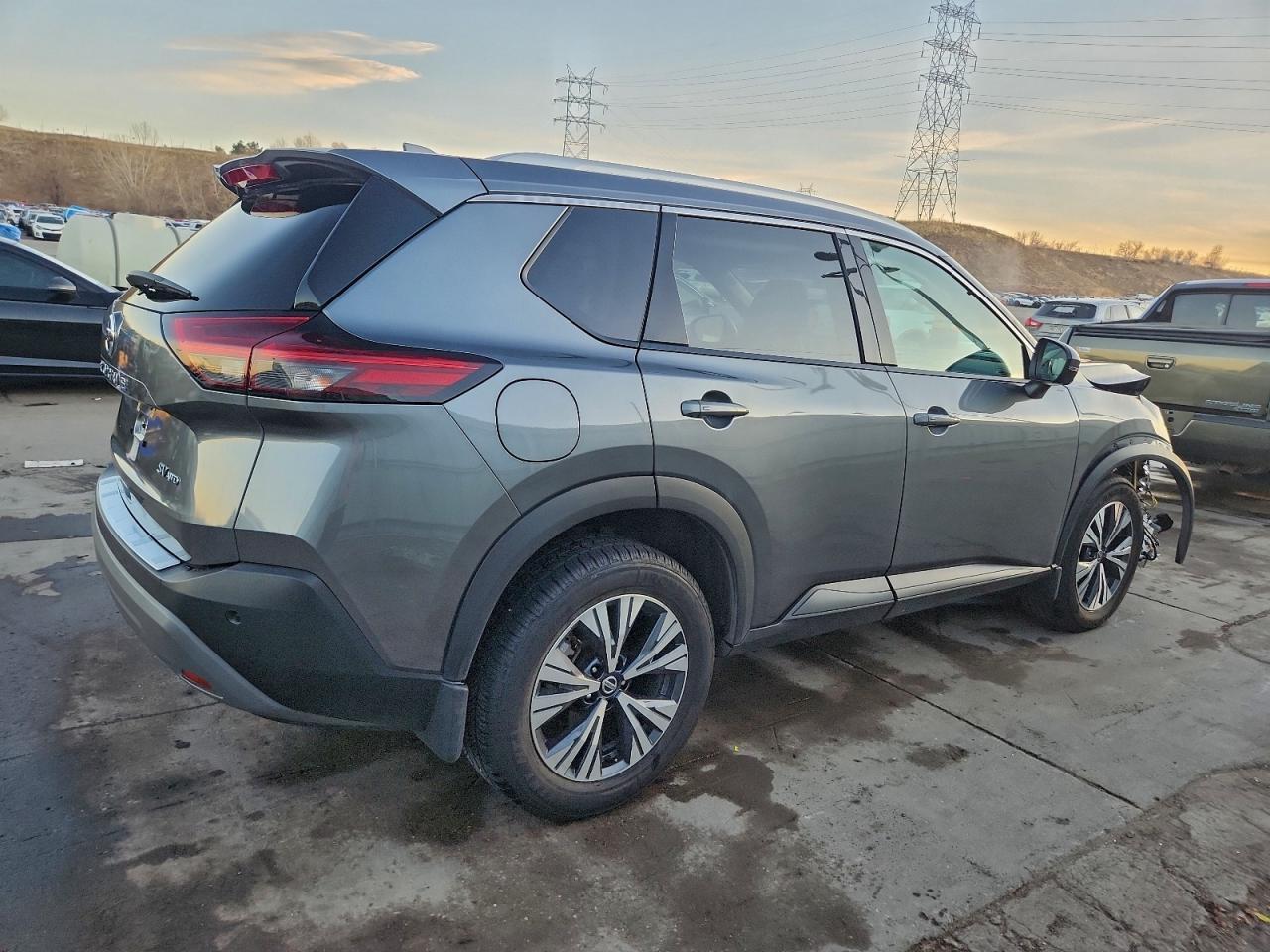 2021 NISSAN ROGUE