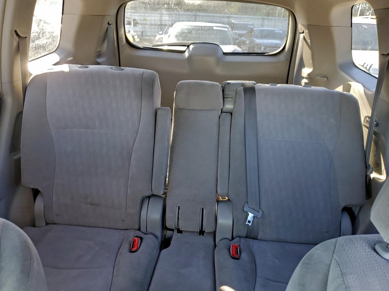 2011 TOYOTA HIGHLANDER