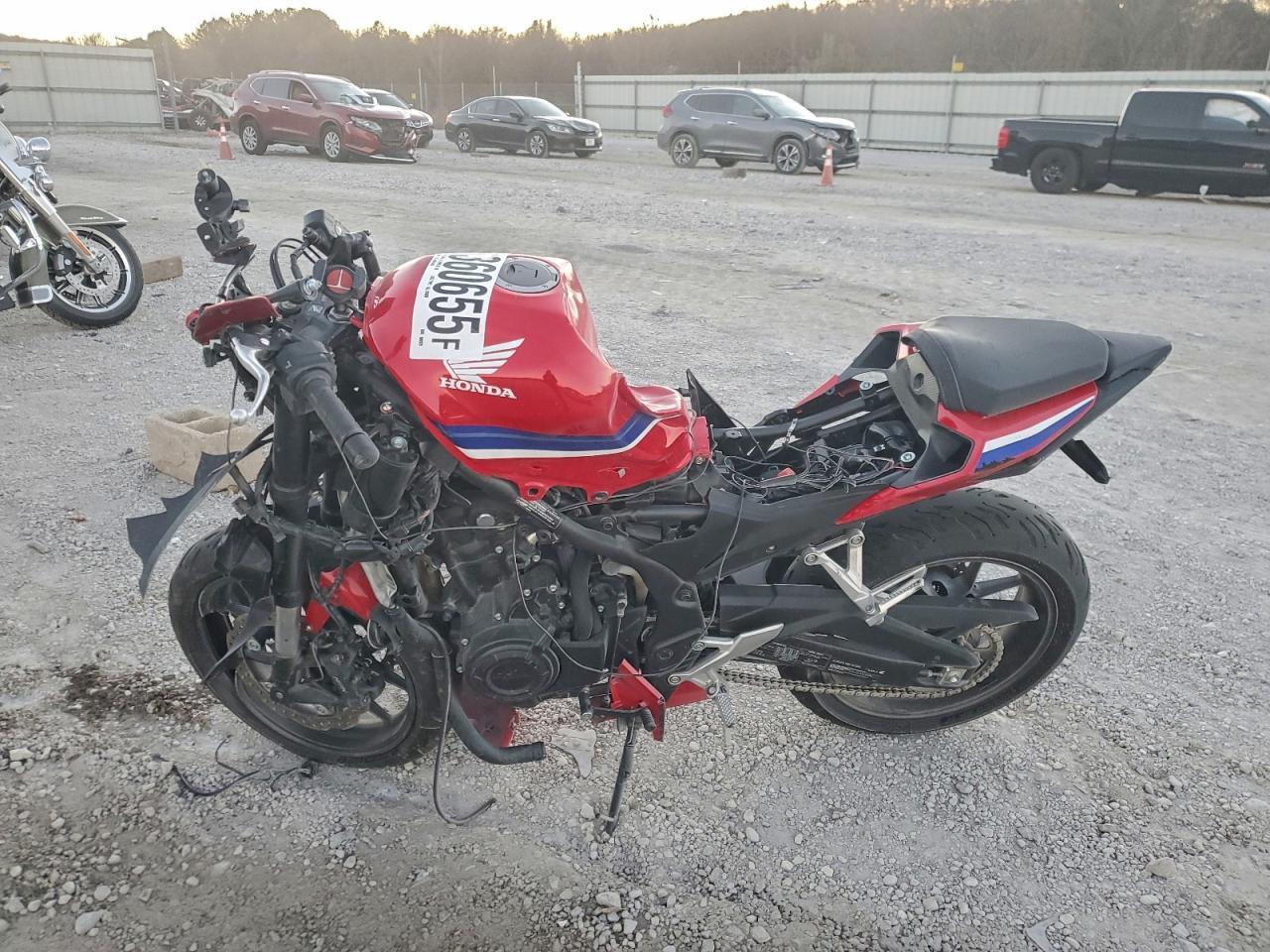 2025 HONDA Cbr500