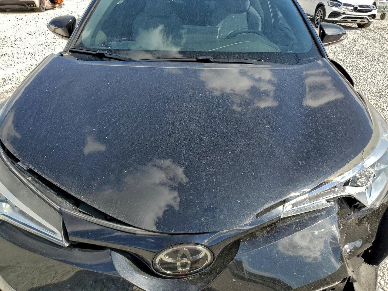 2019 TOYOTA C-HR