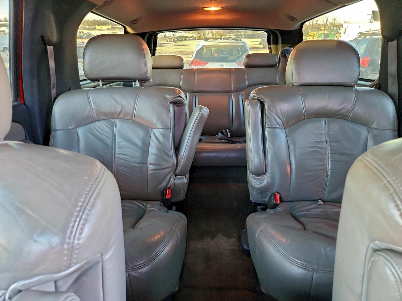 2002 CHEVROLET Suburban