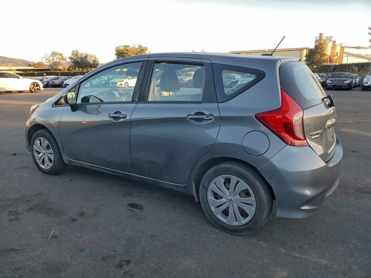 2017 NISSAN Versa Note