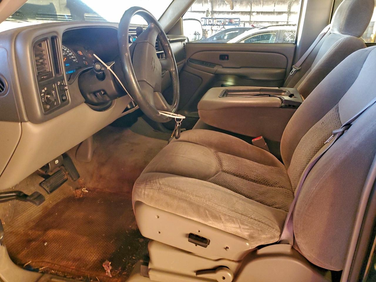 2004 CHEVROLET Tahoe