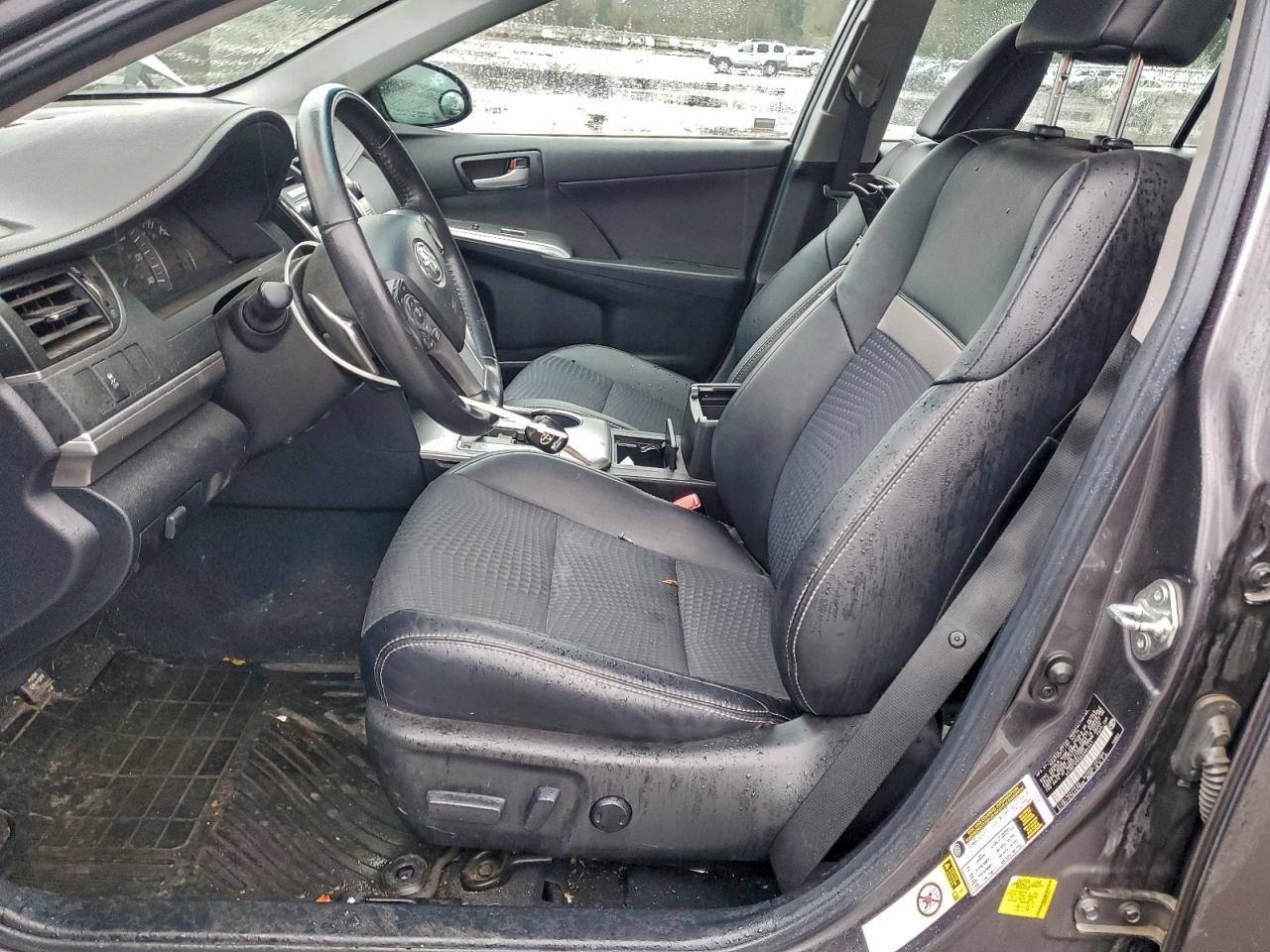 2014 TOYOTA CAMRY