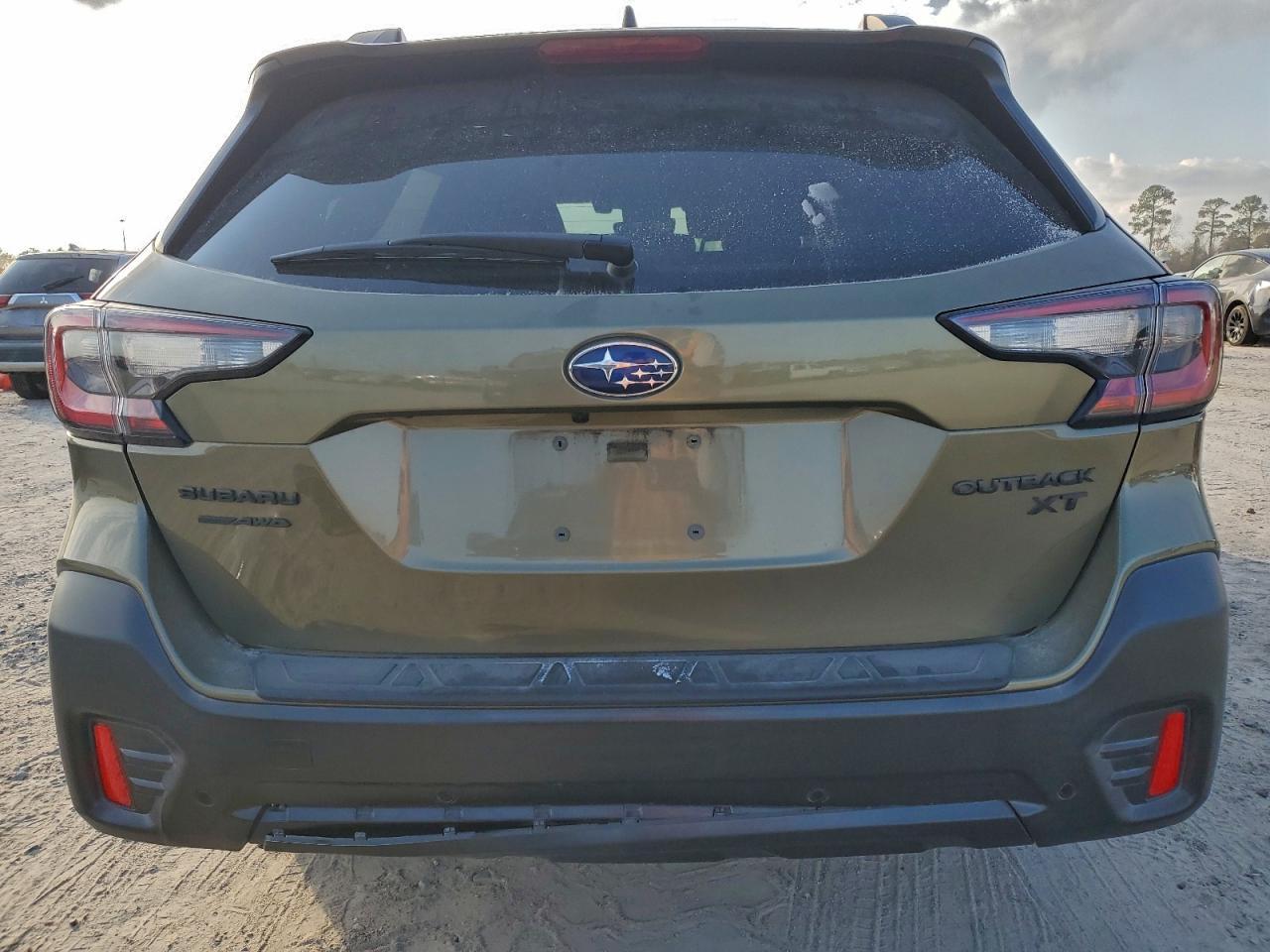 2022 SUBARU Outback