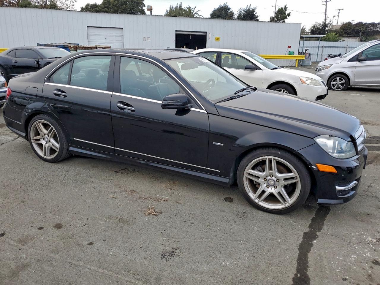 2012 MERCEDES-BENZ C-CLASS