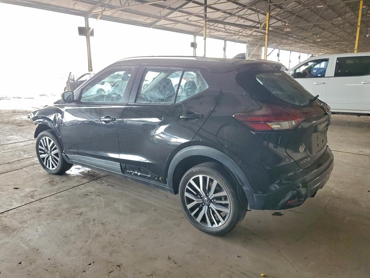 2021 NISSAN KICKS