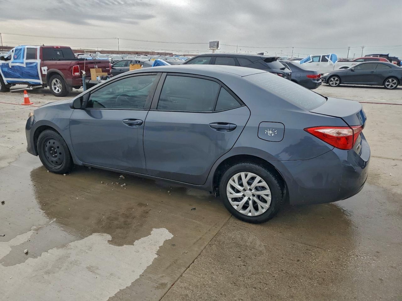 2019 TOYOTA COROLLA